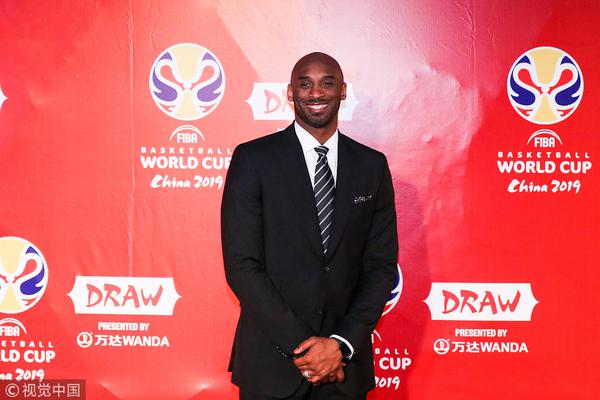 NBA官方：蒙克在對陣灰熊的比賽中假摔 罰款2000刀！