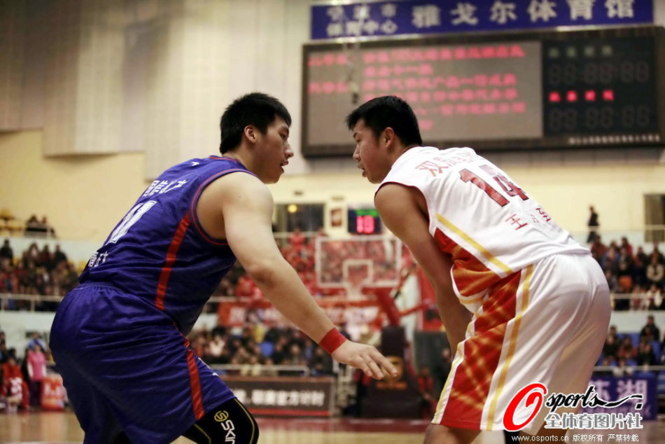 英超單場烏龍雙響“倒霉蛋”：卡拉格、艾斯特福、道森、法斯在列二怪                                                                2025