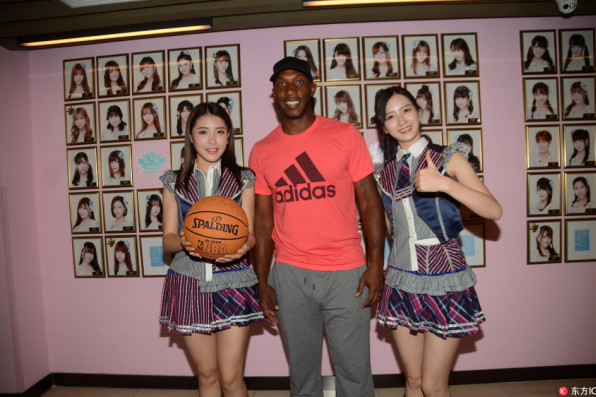 曼聯(lián)vs狼隊首發(fā)：姆伯莫、B費、芒特先發(fā)，海文出戰(zhàn)