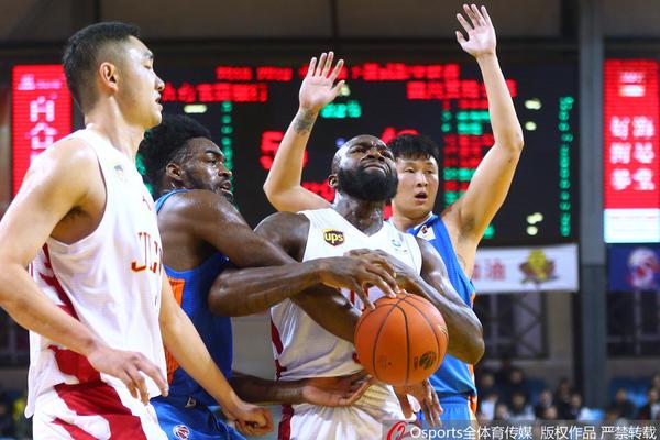 [流言板]狀態(tài)低迷！克勒貝爾全場4中1，三分3中0，得到2分4籃板1助攻