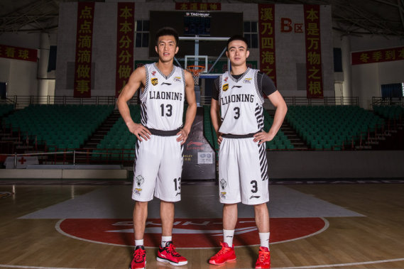 誰才是GOAT？UFC冠軍：現(xiàn)在變了，我選C羅因為他是人類