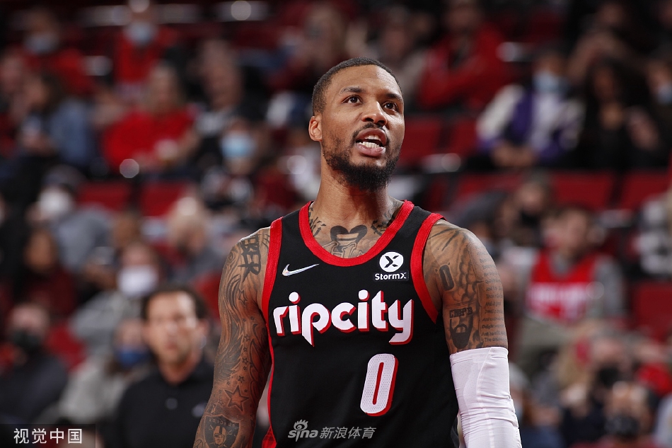 發(fā)揮出色！申京全場20投12中，砍下32分14籃板5助攻