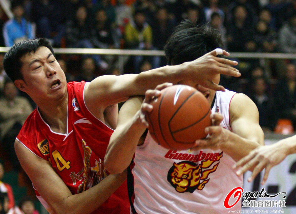 德佬：自馬拉多納時代以來，那不勒斯很久沒一年內(nèi)贏得兩座冠軍了