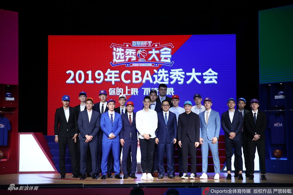 卡恩：維爾茨選擇利物浦而非拜仁，首先是英超吸引力大于德甲