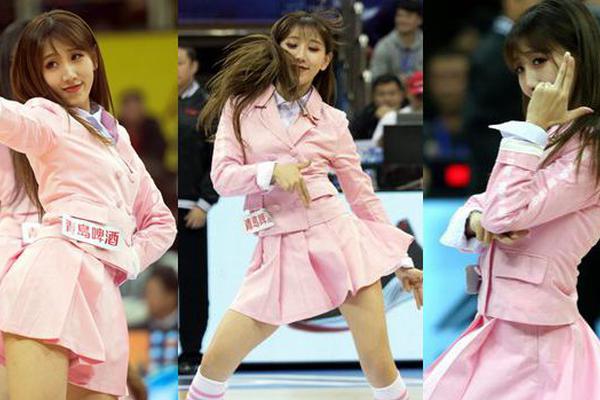 馬卡報：備戰(zhàn)曼城，雷耶斯的兒子被調(diào)入皇馬一隊參加訓(xùn)練