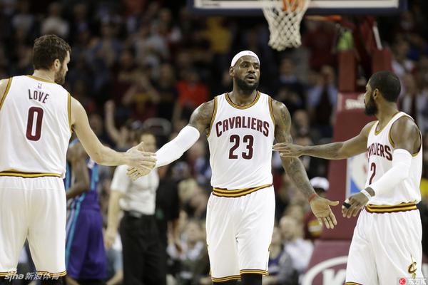 《永恒之塔2》中的遠征模式是一種PVE玩法，那么遠征模式中包含什么功能，這么模式又該怎么玩呢？下面為大家?guī)怼队篮阒?》遠征模式玩法介紹，一起來看看吧。遠征介紹 ·遠征是指玩家以小隊的形式，攻略精銳