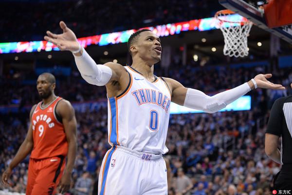 希勒：詹姆斯是藍軍追平的關鍵先生，他進球后局勢瞬間逆轉