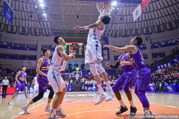 不如現(xiàn)在頒獎？萊比錫5輪丟7分還排第2，拜仁本輪后至多11分領跑