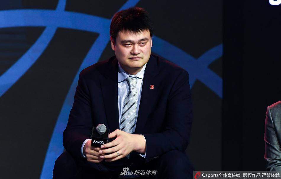 又被群嘲...利物浦跟隊：森林球迷在看臺唱“斯洛特明早就下課”