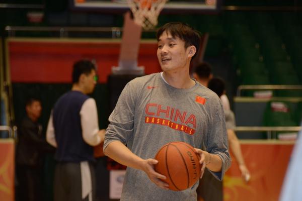 內(nèi)雷斯斷球+精彩小角度破門完成雙響，那不勒斯再下一城