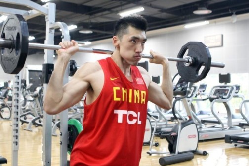 [流言板]湖人將于明日比賽中場休息為庫珀舉行21號球衣退役儀式