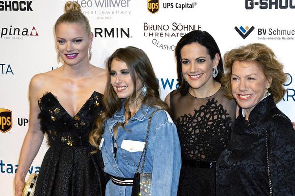 孔蒂：很高興用獎杯慶祝圣誕節(jié)，只有贏家才會被記住沒人關注亞軍