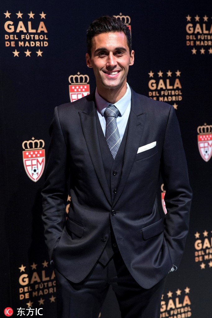 拉莫斯現(xiàn)身伯納烏并祝賀姆巴佩：我早就說過你是No.1