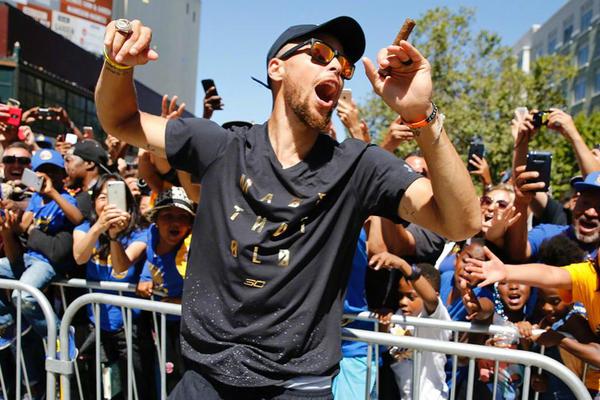 打得不錯！小邁克爾·波特半場12投7中&三分8中4 得18分2板1助1斷