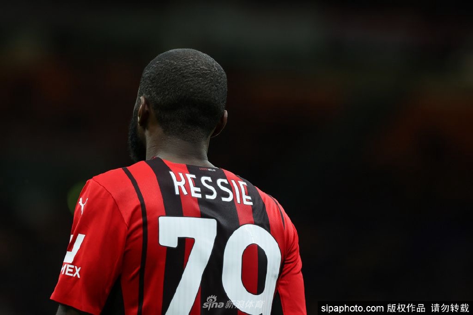 [流言板]期待回歸！美媒曬莫蘭特隔扣樂福照，配文不可復制的爆發(fā)力