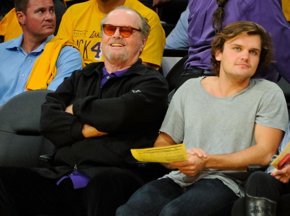 巴薩3球領先！埃里克·加西亞搶斷后直塞，費爾明破門