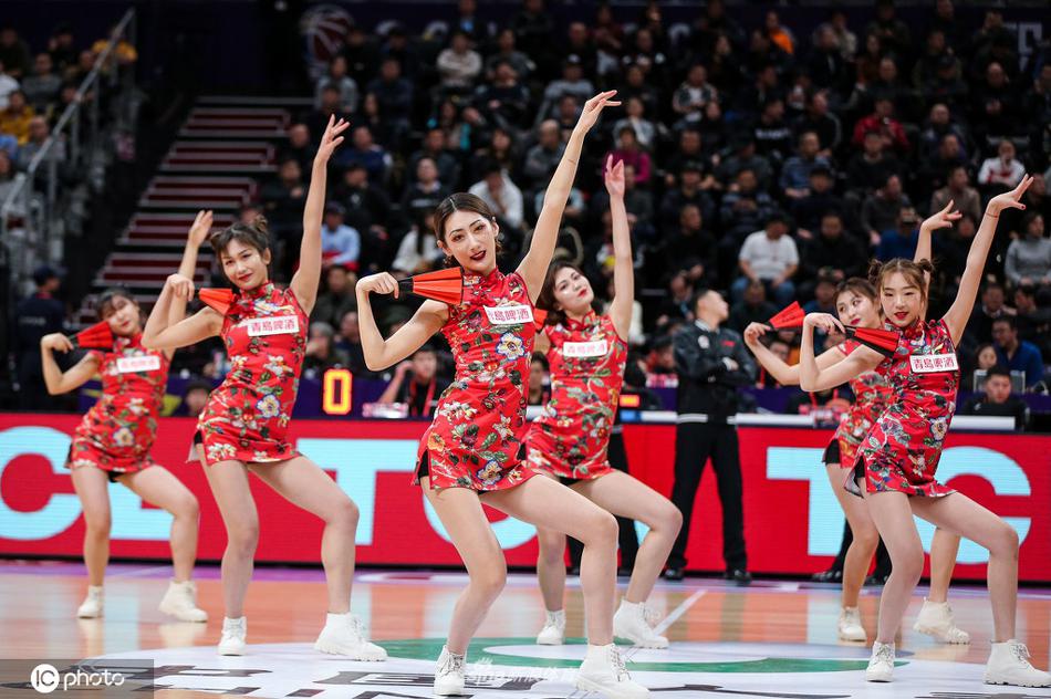 認可！斯洛特：森林也是爭冠球隊，回想首回合輸他們沒那么意外了