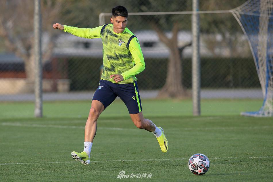 全市場：那不勒斯咨詢了齊爾克澤的情況，曼聯(lián)不愿意外租