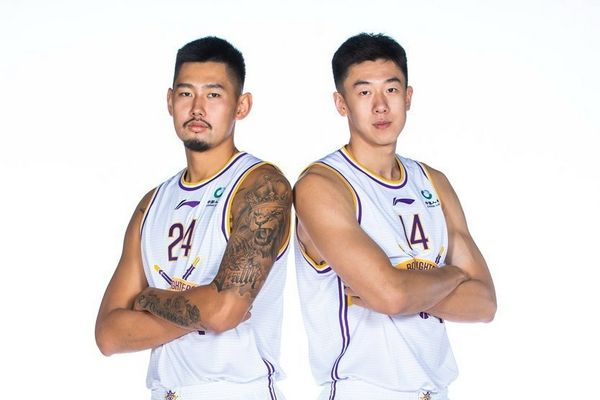 美媒曬圖：鄧恩普拉姆利薪水共450萬，比爾努爾基奇6800萬