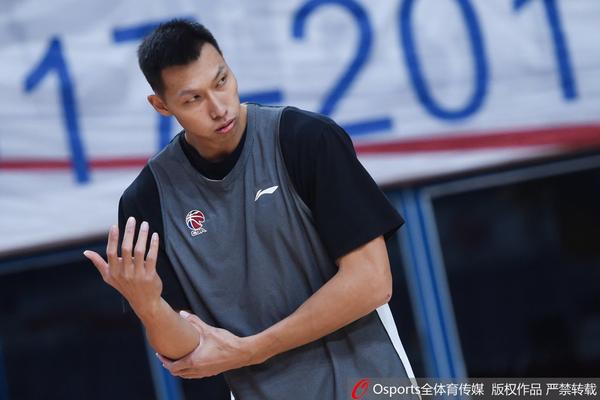 馬卡：馬競要求青年隊門將身高至少達到1米8511區(qū)電臺                                                                2025-12-3