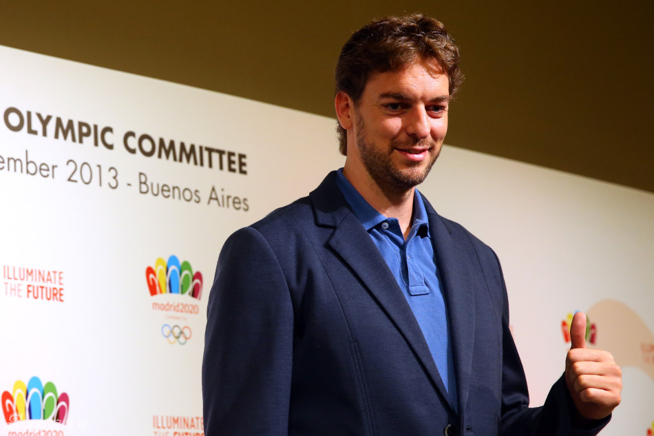 勝青島發(fā)布會！杜鋒談傷病情況，贊徐杰與2小將，王少杰回應傷勢