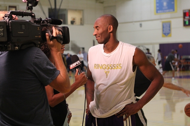 又被群嘲...利物浦跟隊：森林球迷在看臺唱“斯洛特明早就下課”