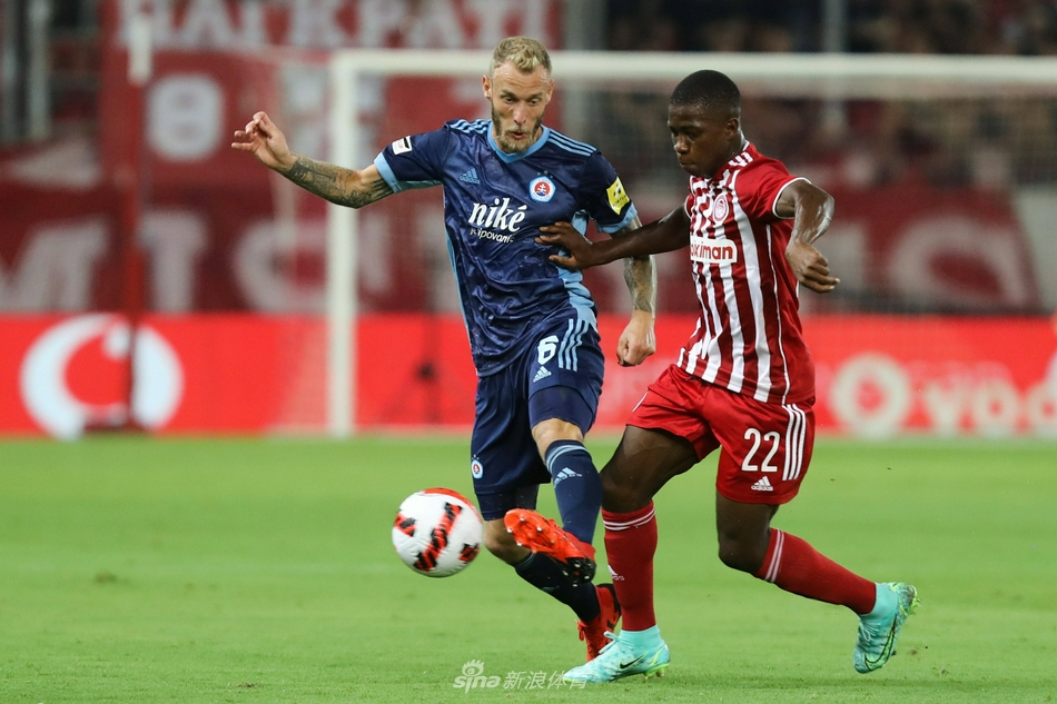 發(fā)揮出色！申京全場20投12中，砍下32分14籃板5助攻