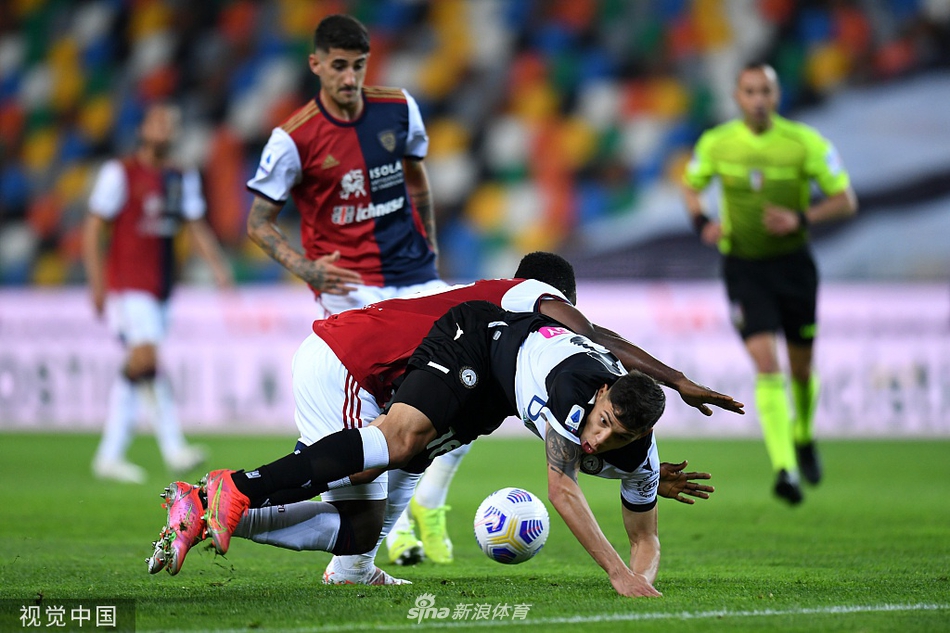 半場戰(zhàn)報：皇馬1