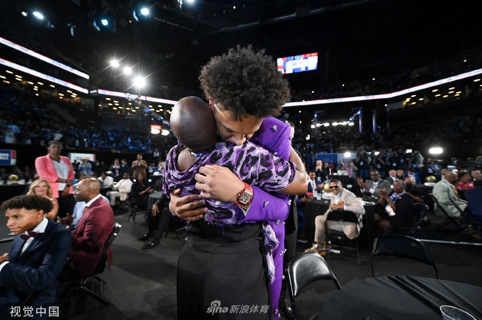 朱辰杰：國足有更多新人來會更有競爭性 不斷磨合后我們會更好