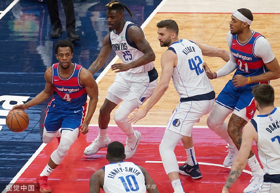 14年亞冠小組賽蒙哥馬利曾作客工體，補時階段飛鏟張呈棟染黃