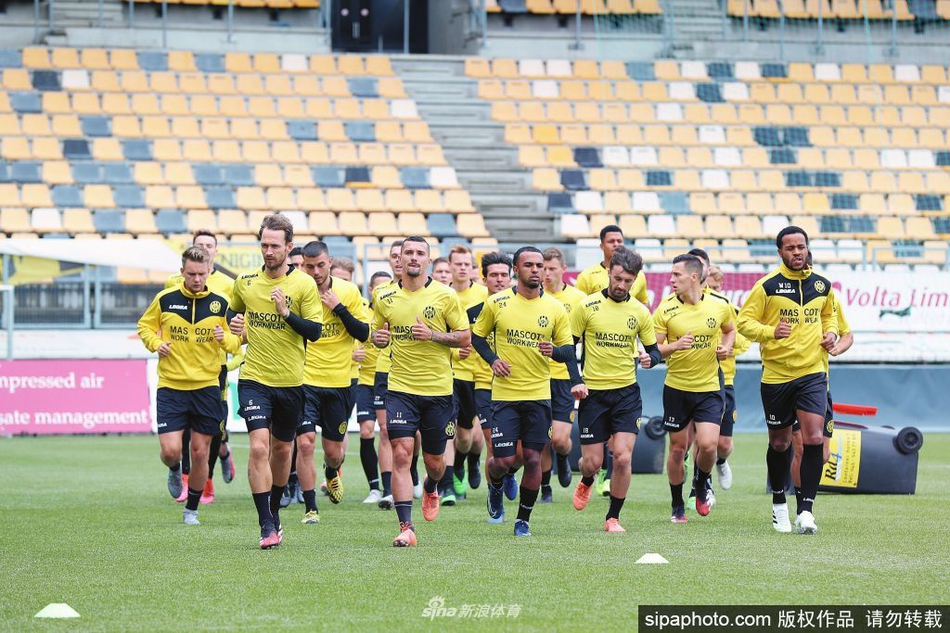 多支球隊發(fā)聲！世體：西甲準(zhǔn)備上訴，試圖取消奧爾莫臨時注冊??