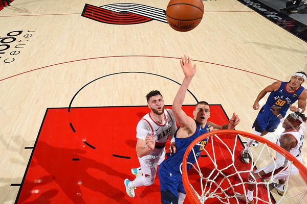 手感冰涼！拉梅洛·鮑爾20中7&三分7中1 得到15分7板7助正負值+17