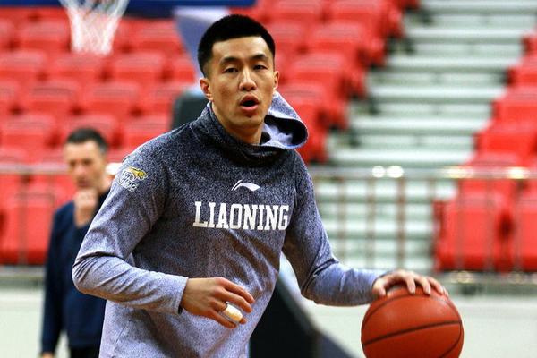 誰才是GOAT？UFC冠軍：現(xiàn)在變了，我選C羅因為他是人類