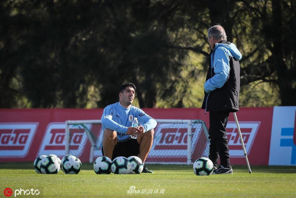 灰熊客場挑戰(zhàn)森林狼 莫蘭特因左腳踝扭傷降為小概率出戰(zhàn)