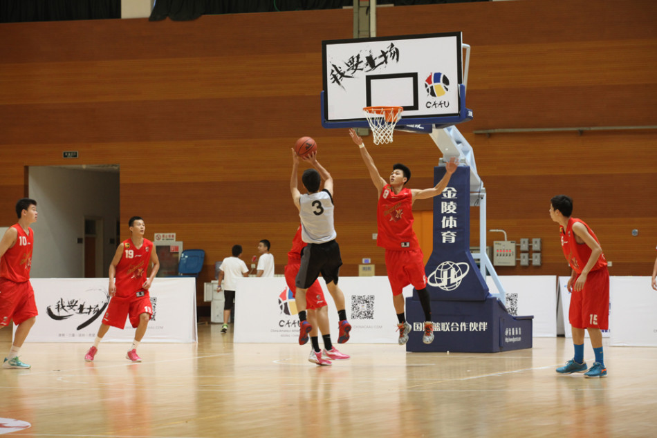 沒防守??！阿德巴約雙手飛扣 熱火兩節(jié)半得分破百