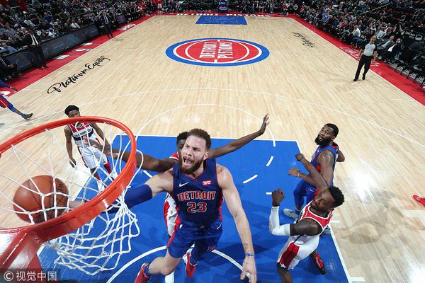 B費在英超已經(jīng)打進65球，葡萄牙球員中僅次于C羅的105球