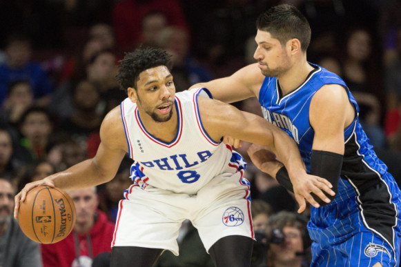 直播吧12月30日訊 《馬卡報》報道，弗拉門戈在官宣主教練費利佩·路易斯續(xù)約的消息時鬧了烏龍，加上了馬競中場約翰尼·卡爾多索的照片，引發(fā)球迷猜想。弗拉門戈在官宣推文中加入了一張馬競官宣卡爾多索時的海報