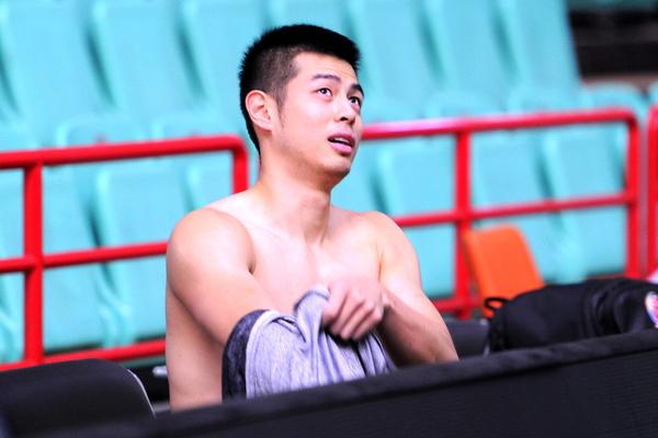 切爾西歐冠大名單：帕爾默缺席，詹姆斯領(lǐng)銜，凱塞多、恩佐入選