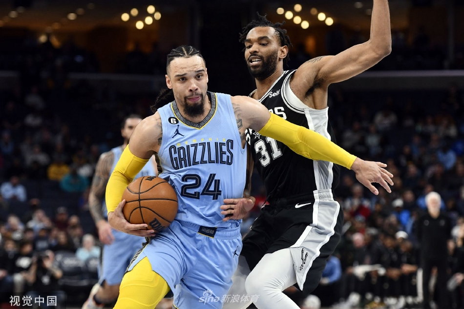 《燕云十六聲》中的好玩流派是非常多的，但要說操作無腦傷害又高的流派還是裂石鈞，這個流派有兩個分支，就是純唐刀和純陌刀，就是斬雪刀法+十方破陣，核心輸出機制為陌刀蓄力技傷害，比V陌更猛的一刀，唐刀只用來