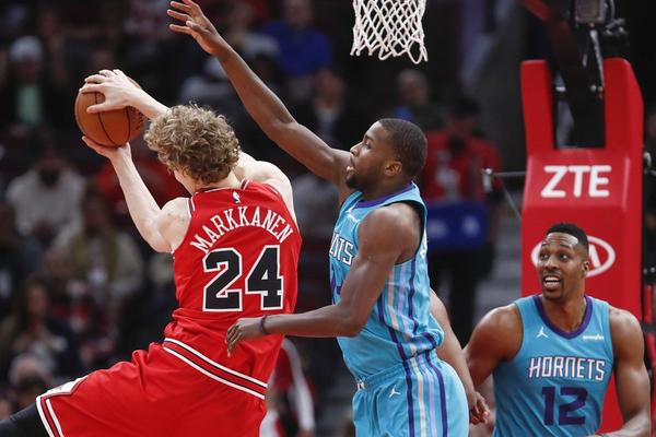 灰熊客場挑戰(zhàn)森林狼 莫蘭特因左腳踝扭傷降為小概率出戰(zhàn)