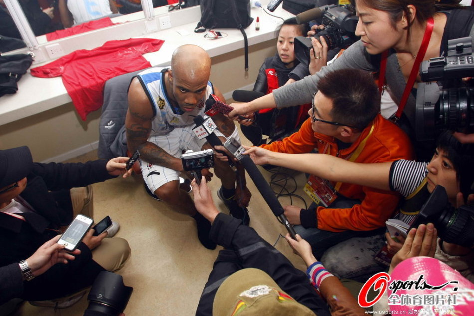 Shams：騎士有意簽下馬利克