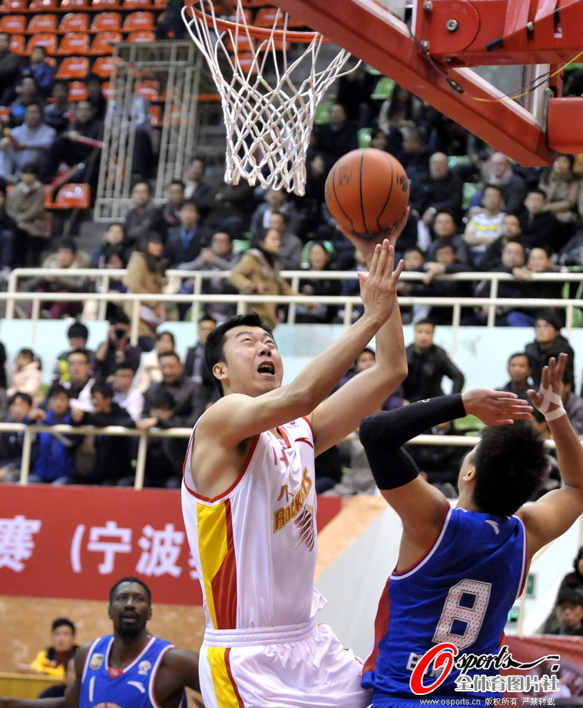 交手就有火花！上賽季歐冠，紅軍雙中衛(wèi)建功，利物浦3