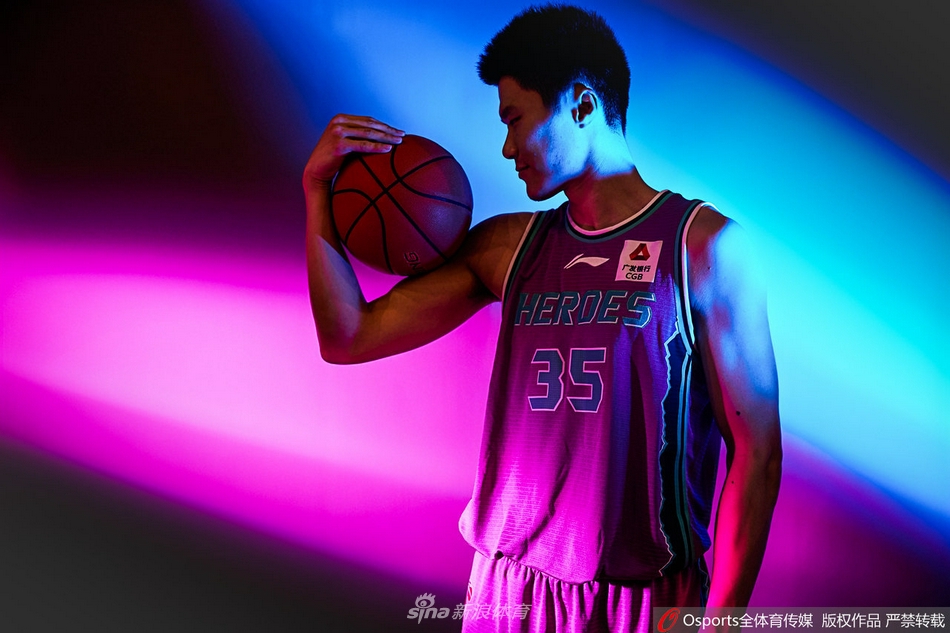 薩拉赫炮轟利物浦！貝戈維奇：薩拉赫很偉大，但情緒壓過了理智