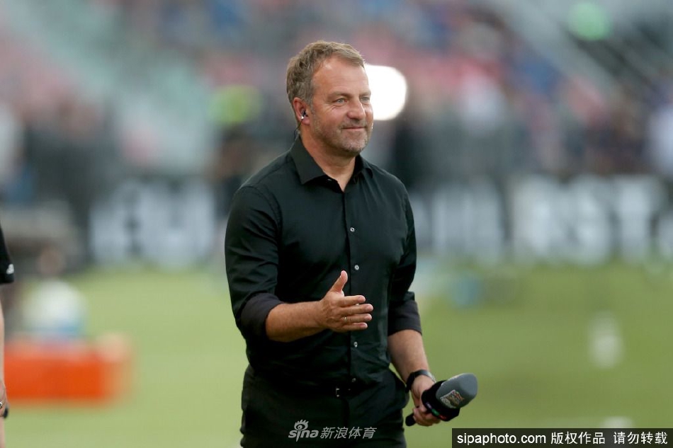 愛德華茲連續(xù)5場30+！場均37.2分 命中率56.1%三分命中率49%！