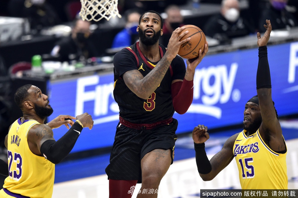 誰才是GOAT？UFC冠軍：現(xiàn)在變了，我選C羅因為他是人類