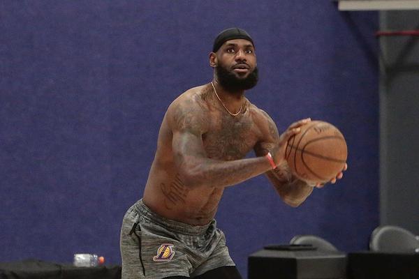 完蛋我被美女包圍了2何時發(fā)售