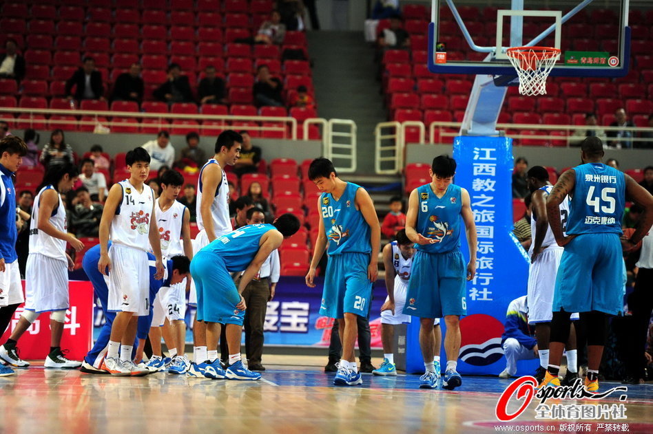 01月03日 西甲第18輪 巴列卡諾vs赫塔費 全場錄像回放