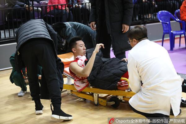 裁判官方解釋昨日庫茲馬爭議動作：吹罰正確，不是二運