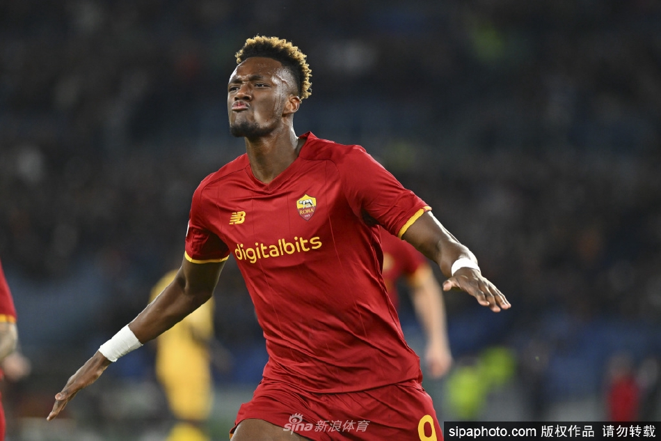 年薪360萬!米體：沃克向米蘭提出免簽+2年半&總稅后薪水900萬合同