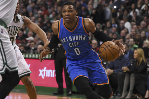 曼聯(lián)vs伯恩茅斯：姆伯莫搭檔庫尼亞，B費、卡塞米羅出戰(zhàn)